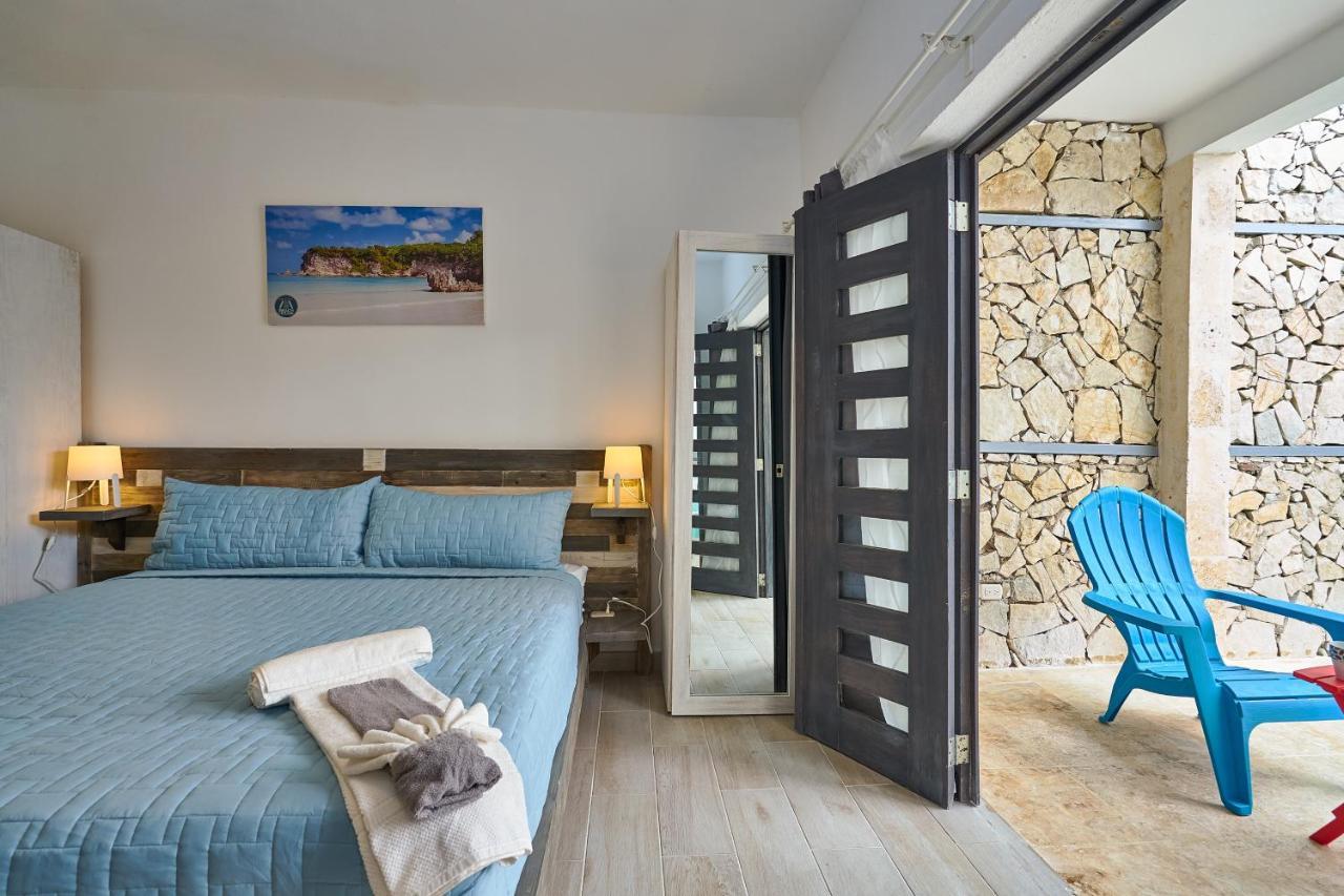Colonial House 3*