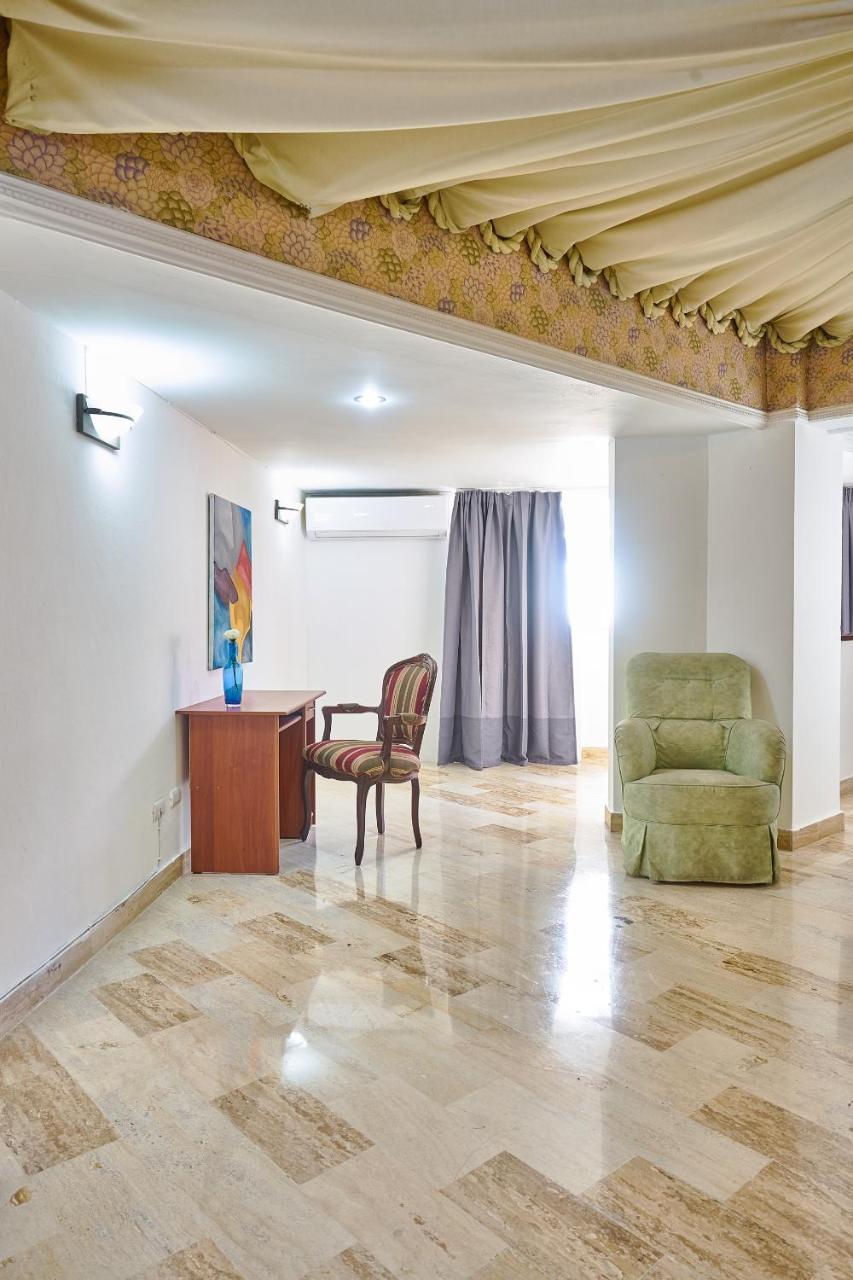 Apartment Large Beautifull With Sea And Park View