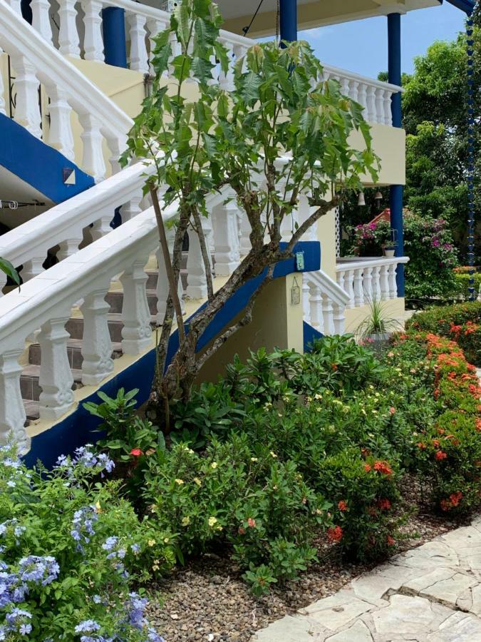 Sana El Jardin Secreto Hostel