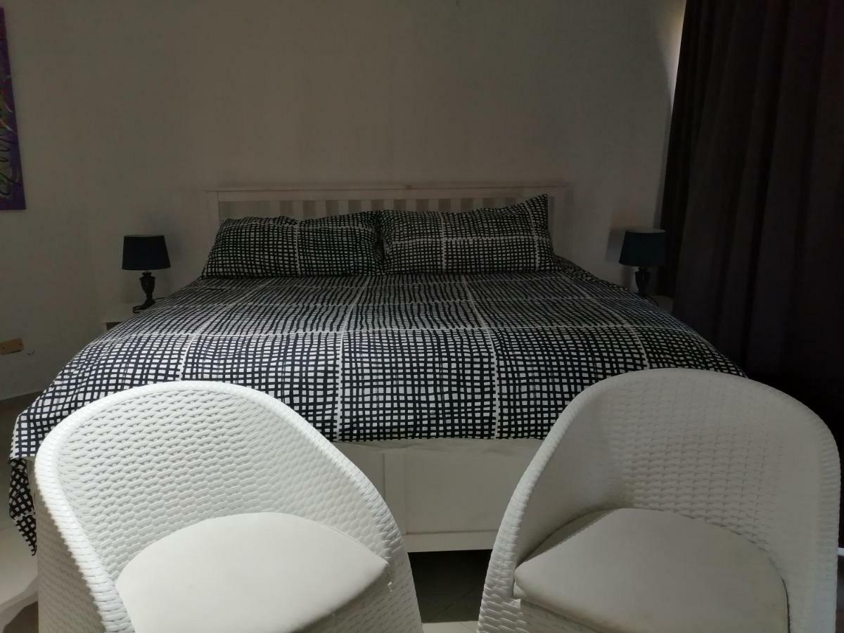 F&y Apartment