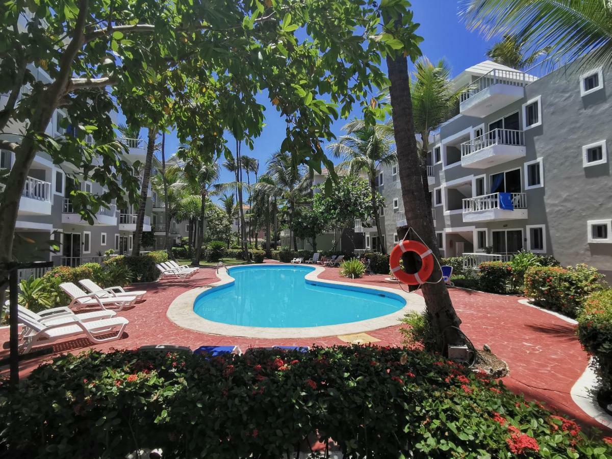 Coral Club & Playa Corales Hotel